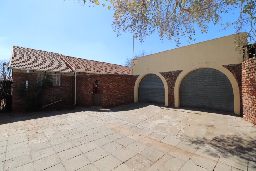 To Let 3 Bedroom Property for Rent in La Hoff North West